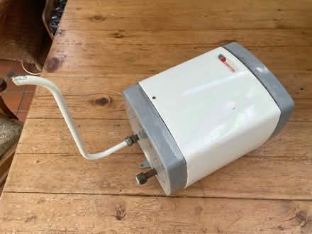 Photo of free Santon electric water heater (Sandford-on-Thames OX4) #1