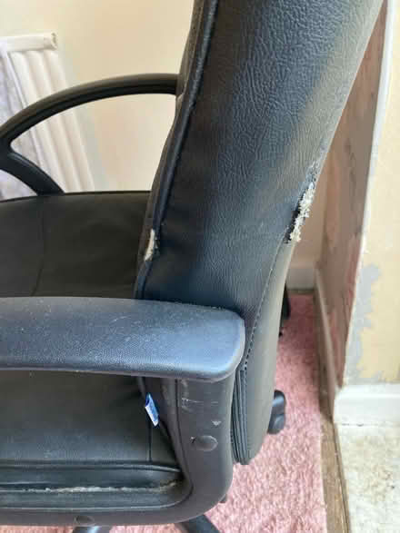 Photo of free Office/ desk chair (PR4) #2