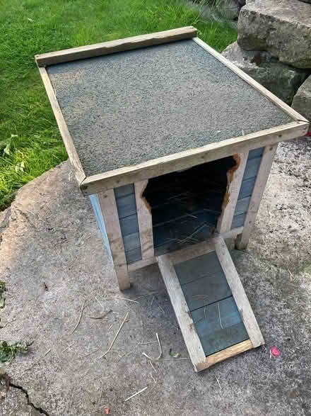 Photo of free Small Rabbit House (Bath BA2) #2