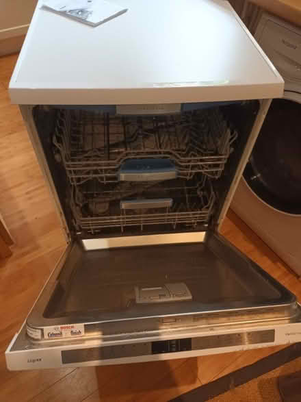 Photo of free faulty bosch dishwasher (Catford South SE12) #1