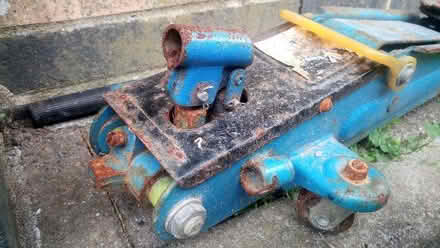 Photo of free 3 Ton Car Jack In Need of TLC (PL4) #2