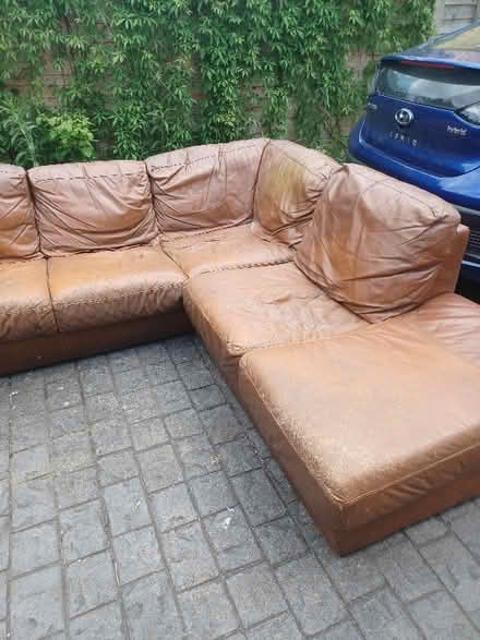 Photo of free Leather corner sofa (Lower Wolvercote OX2) #2