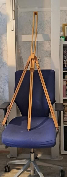Photo of free Artist Easel (HAO near Wembley health centre) #1