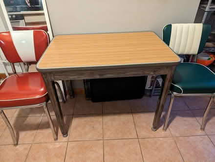 Photo of free Multiple furniture and appliances (Greenpoint) #2
