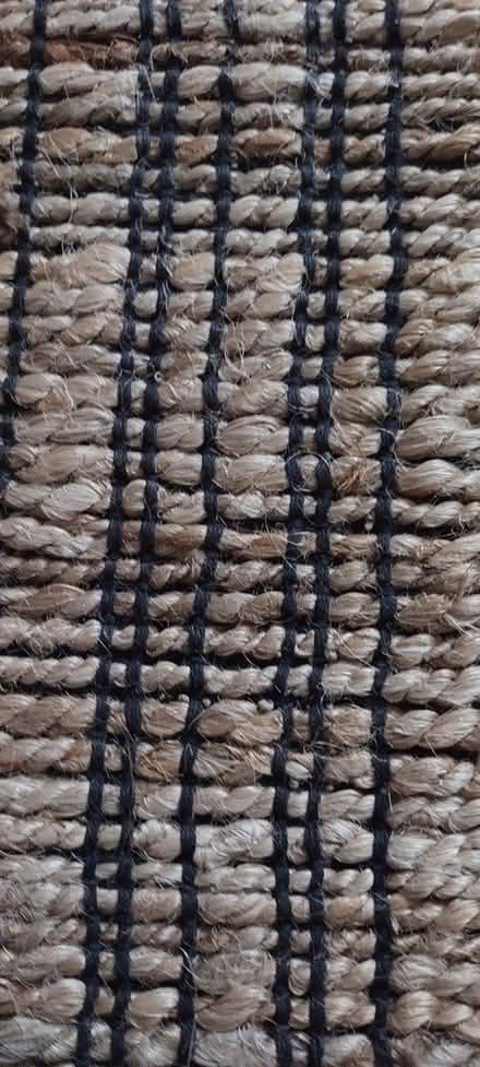 Photo of free 5x7 rug (Everett) #2