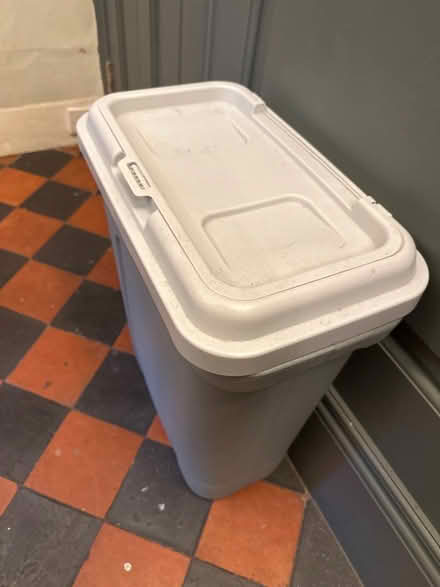 Photo of free Dog food dry storage bin (N4) #2