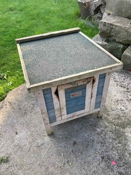 Photo of free Small Rabbit House (Bath BA2) #1