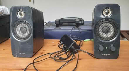 Photo of free Speakers (Camberwell Green) #1
