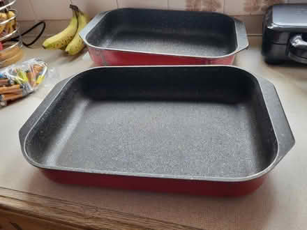 Photo of free 2 x eaziglide oven roaster (West Bletchley MK3) #1