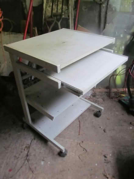 Photo of free office desk (IP10) #1