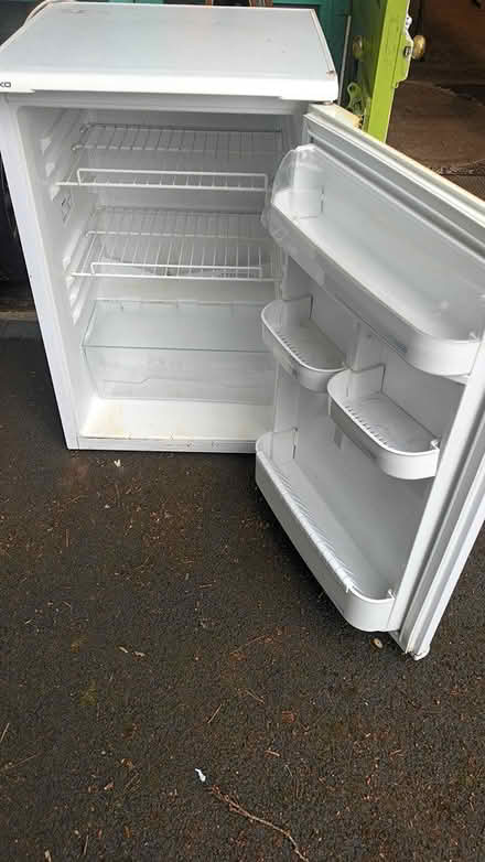 Photo of free Fridge (Kinver DY7) #2