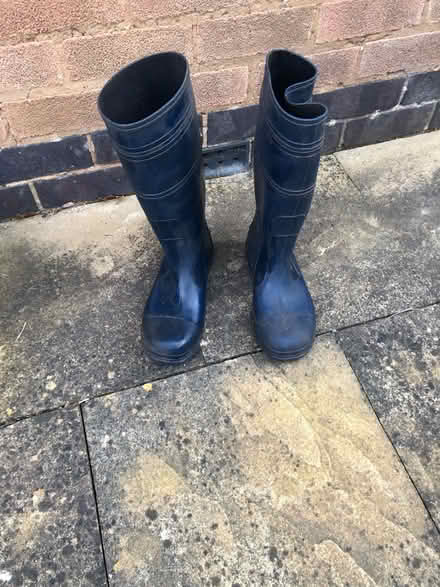 Photo of free Good quality Wellies size 9 (CV22 Paddox) #1