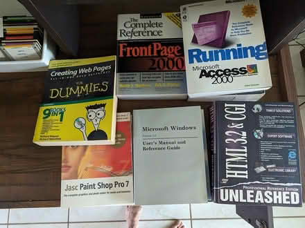 Photo of free Various software manuals (Lowry Park area) #1