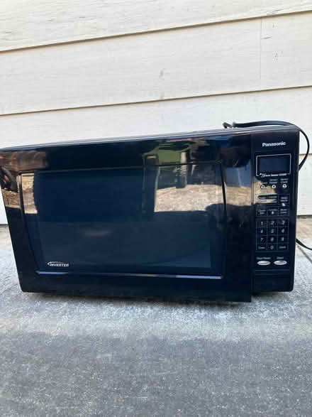Photo of free Panasonic microwave (Saratoga) #1