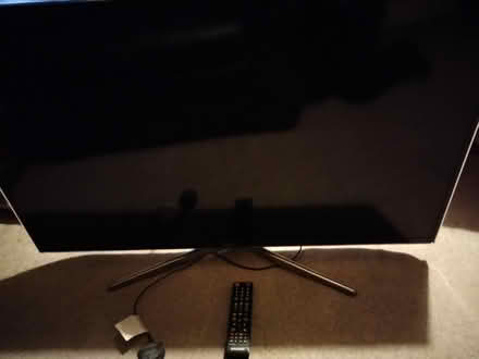 Photo of free 90 cm Samsung TV (2014) (Waterlooville) #1