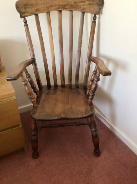 Photo of free Old wooden chair (CT21) #1