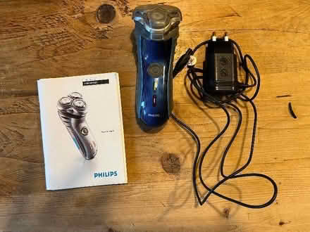 Photo of free Philips Electric Razor (Rechargeable) (Ellastone DE6) #1