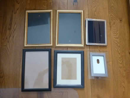 Photo of free Job lot of 7 various picture frames (Chiswell Green AL2) #2