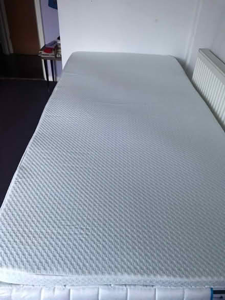 Photo of free memory foam single Mattress Topper (Buckland TQ12) #2