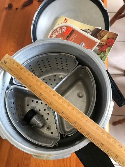 Photo of free Pressure cooker (AL5 near Harpenden Station) #1
