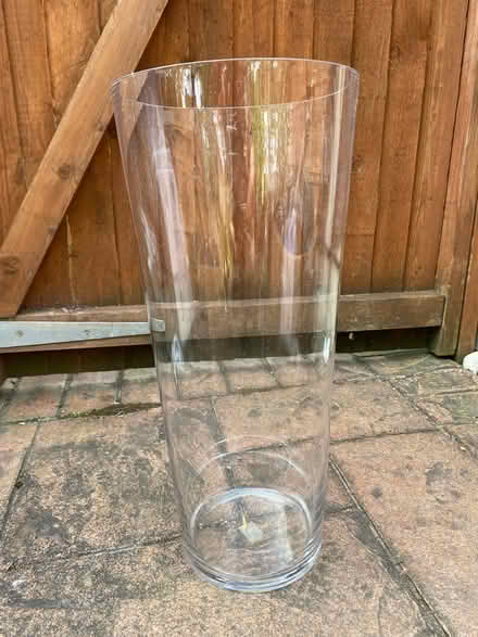 Photo of free Glass vase (Hazel Grove SK7) #1