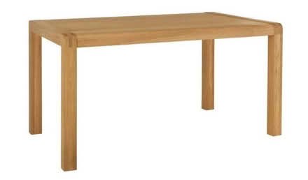 Photo of Dining table (Gravesend DA12) #1