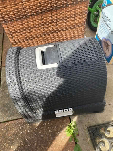 Photo of free Cat litter box (Bow E3) #2
