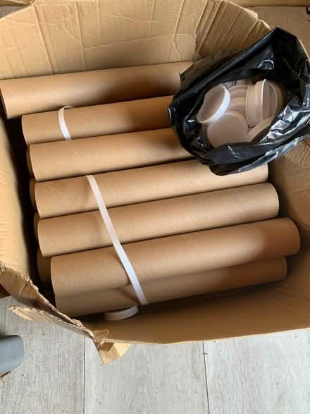 Photo of free New Poster tubes and seals (TW18) #1