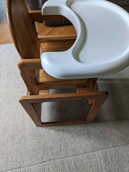 Photo of free High chair (Kingswood) #3