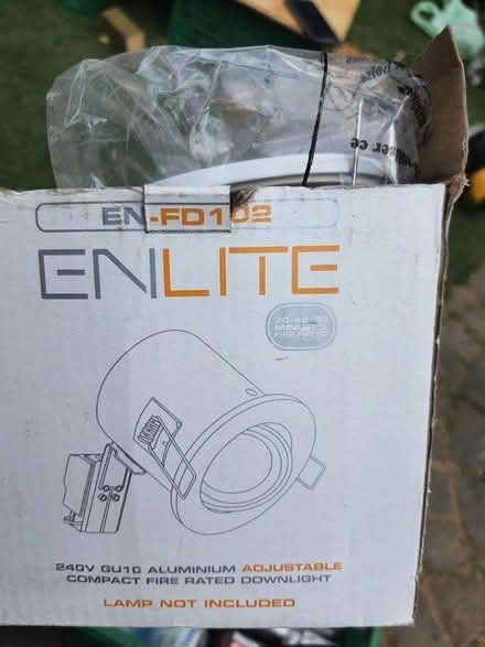 Photo of free Some Spotlights and bulbs as seen (Harrow HA3) #2