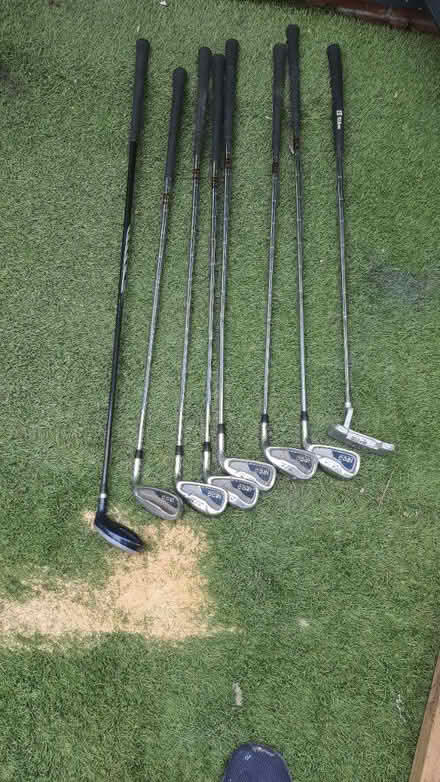Photo of free Set of golf clubs and bag (Harrow HA3) #1