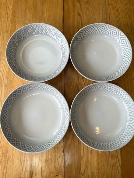 Photo of free 4x large dinner bowls (Fulbourn) #1