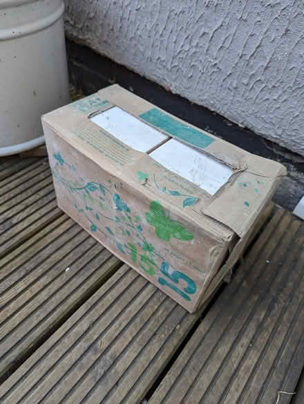 Photo of free White tiles (Tonbridge (north)) #1
