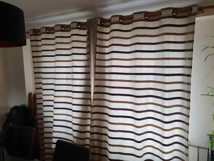 Photo of free Set of 4 curtains (SE1) #4