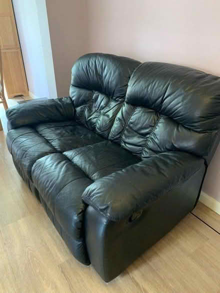Photo of free Leather 2 Seater Recliner Settee (CT5) #1