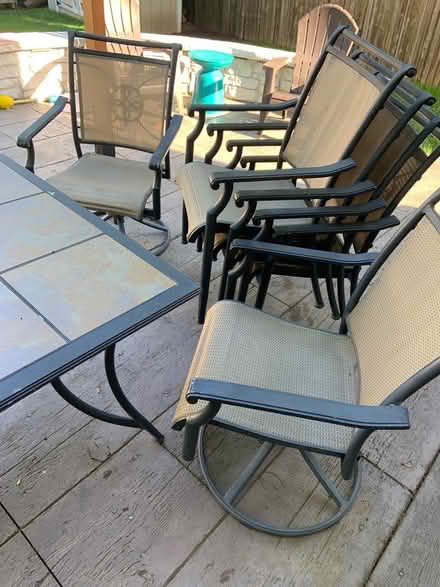 Photo of free Patio table and chairs (Naperville IL) #3