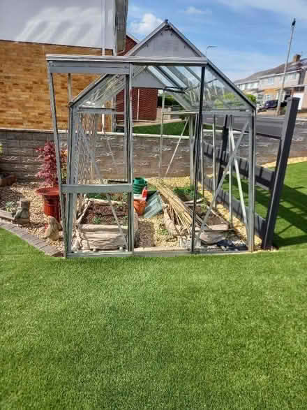 Photo of free aluminium greenhouse (Barry CF62) #1
