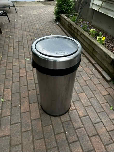 Photo of free Swing lid garbage can (Near Stratford Home Depot) #1
