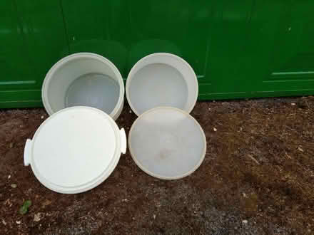 Photo of free Plastic Circular Containers with lids (Moorhouse CA5) #1