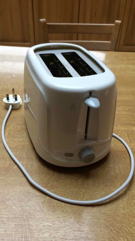Photo of free Toaster (New Malden, KT3) #1