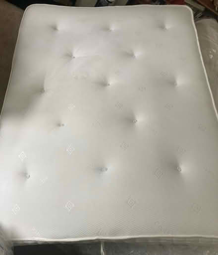 Photo of free Kingsize mattress (West wickham) #1