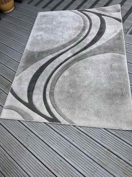 Photo of free Rug (Redditch, Worcestershire B98) #1