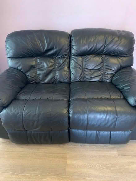 Photo of free Leather 2 Seater Recliner Settee (CT5) #4