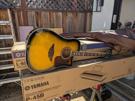 Photo of free Keith Urban acoustic guitar (Menlo Park / Stanford) #1