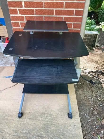 Photo of free Computer desk/cart (Ann Arbor near North Campus) #1