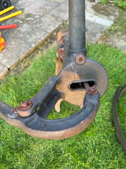 Photo of free Vintage hand pump (Cranleigh GU6) #4