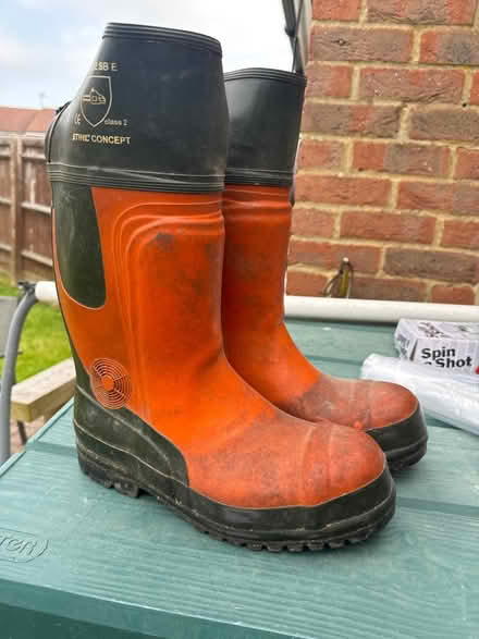 Photo of free Stihl chainsaw Wellington boots (Didcot) #1
