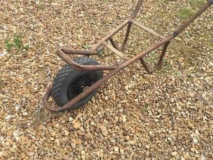 Photo of free Metal wheelbarrow base (luton LU3) #1