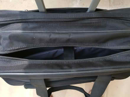 Photo of free Targus work suitcase (SG9) #1
