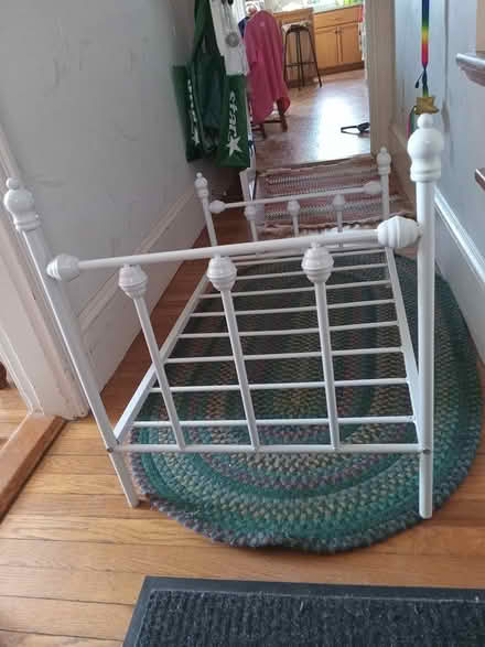 Photo of free white metal baby bed frame (193 Sylvan St, Malden, MA) #1